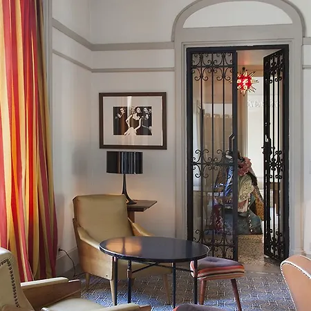 Hotel Grand Nord-pinus Arles